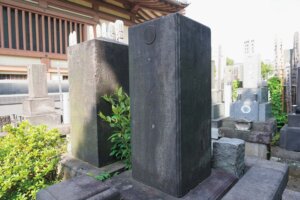 歌川豊国（国貞）の墓