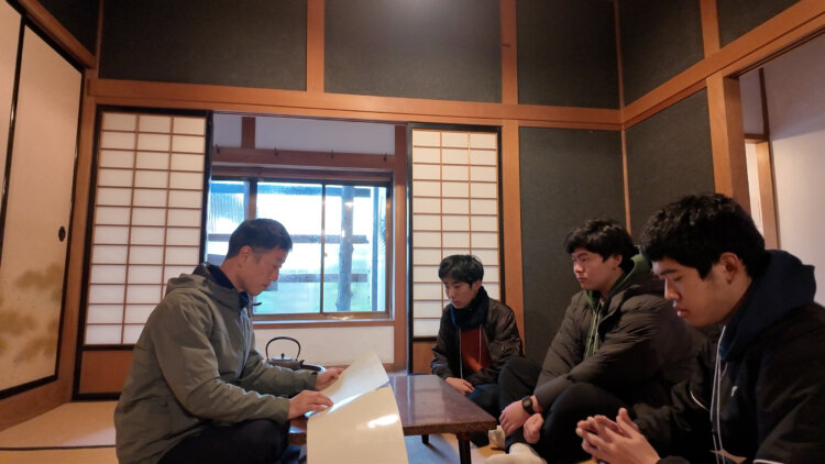 太宰治疎開の家で、太宰作品の朗読を聴く。