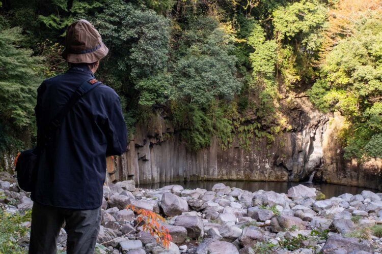 あたかもここだけ周囲から隔絶されたかのような、えも言われぬ独特の雰囲気も魅力の屏風岩。