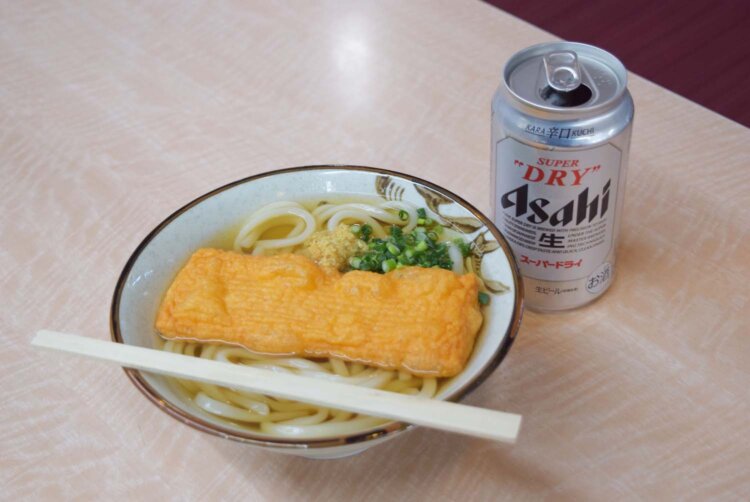 うどんは香川県民に愛される「カトキチ」の麺を使用。