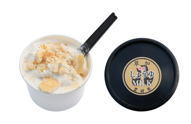 草加せんべいジェラート550は県内の『Gelateria Bambola』とのコラボ商品。