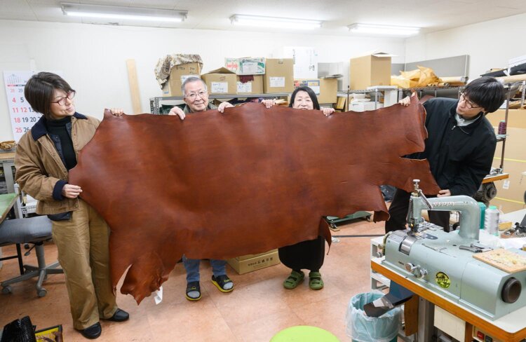 米ぬかなめしの革。