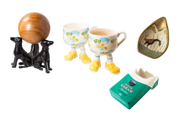 英国の足付きコップやタバコ型灰皿、家具もあり。