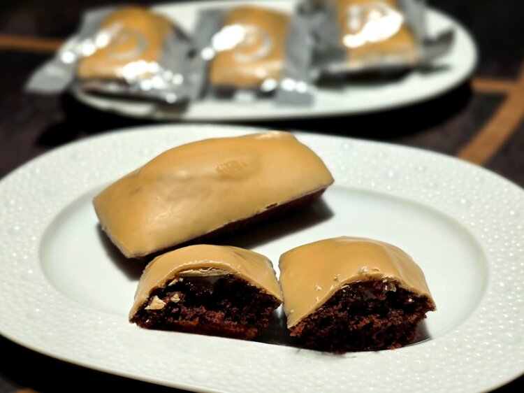 黒猫スイーツ散歩手土産編