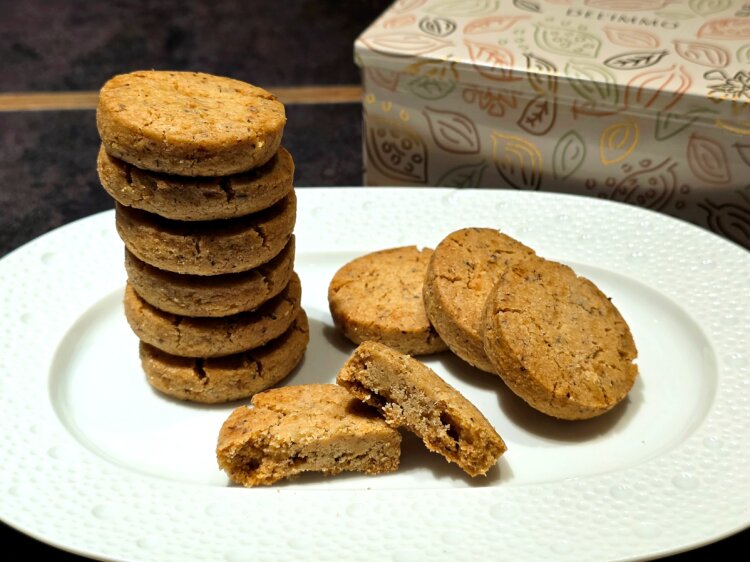 黒猫スイーツ散歩手土産編