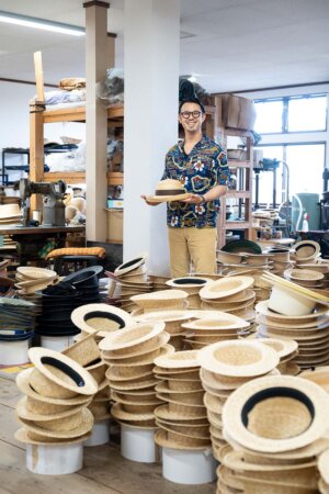 【散歩の達人】田中帽子店_1