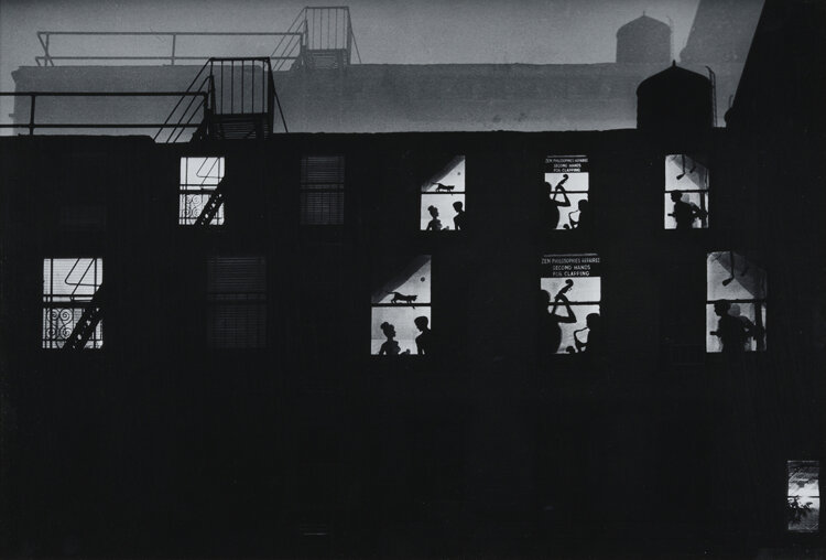 Ｗ. ユージン・スミス 〈屋根裏部屋から〉より 1958-65年頃 東京都写真美術館蔵 （C）2026 The Heirs of W. Eugene Smith。