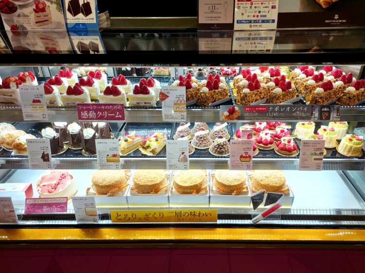 黒猫スイーツ散歩手土産編