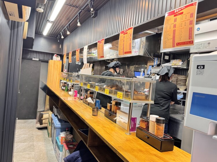 夫婦、そして仲間と力を合わせて頑張っています。