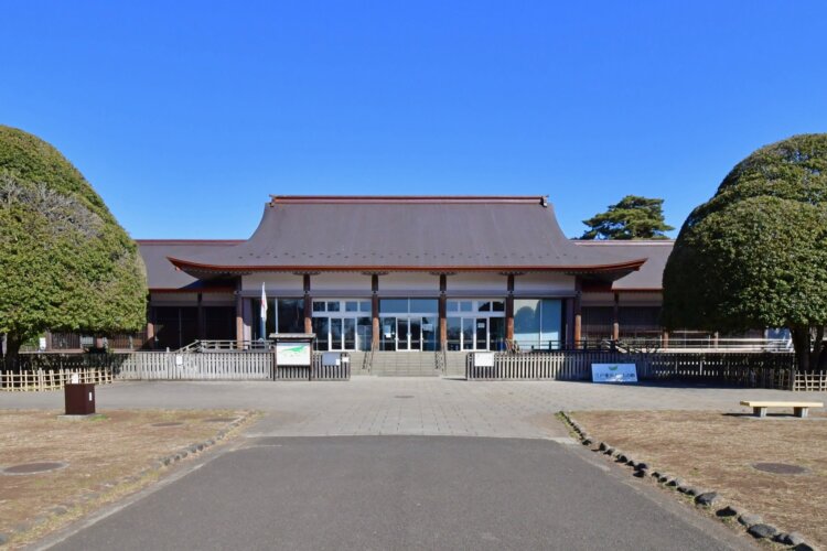 「ビジターセンター」外観 令和5年度改修工事終了後 『江戸東京たてもの園』蔵。