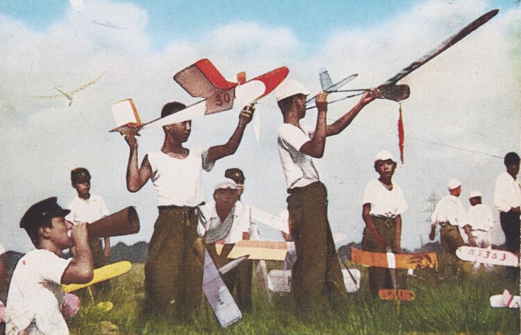 小金井緑地 絵葉書 競技 『江戸東京博物館』蔵。