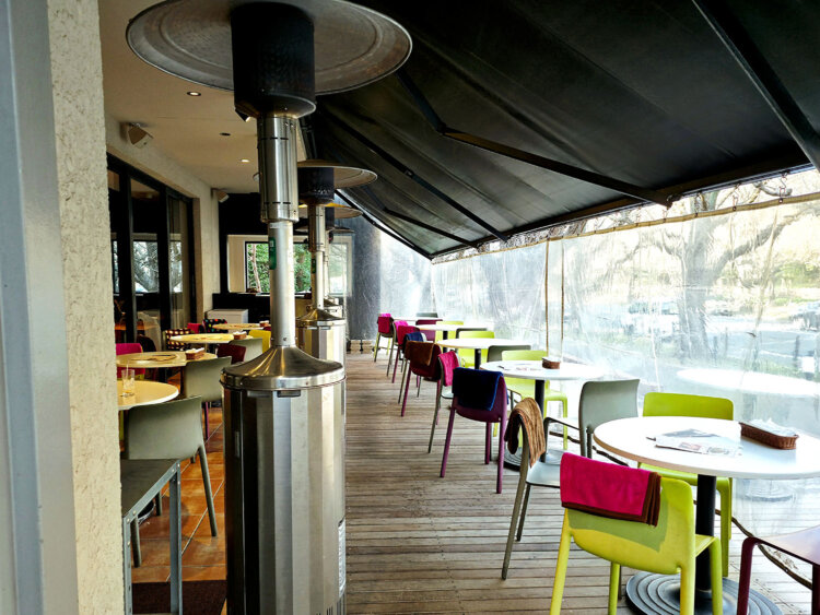 1階のテラス席。