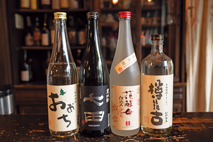 「焼酎バー」で提供される佐賀の焼酎や梅酒。
