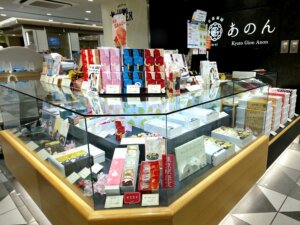 黒猫スイーツ散歩手土産編