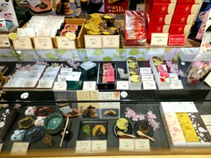 黒猫スイーツ散歩手土産編