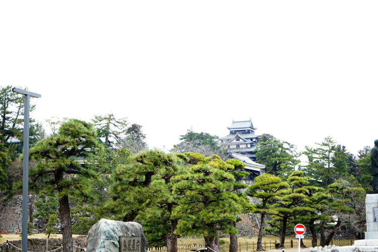 国宝の松江城。今も街のシンボル。
