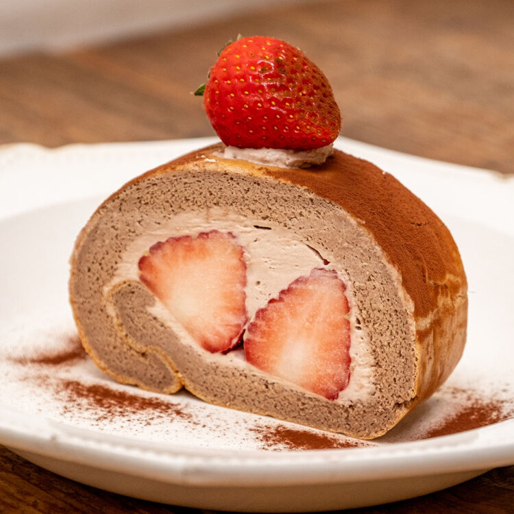 丁寧な仕事ぶりがうかがえる季節のロールケーキも楽しみ