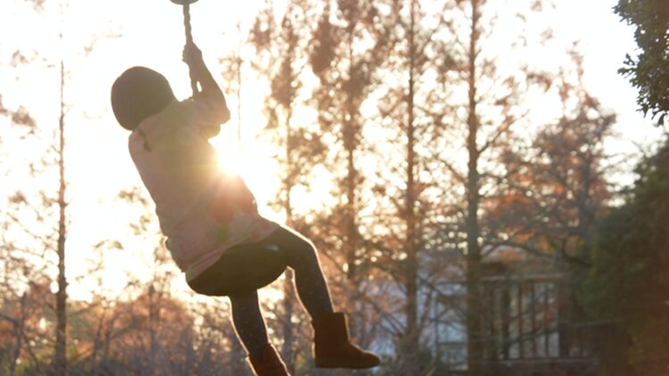 今この時代に「感じること」の重要性を問う「TOPコレクション Don’t think. Feel.」展が6月21日まで、恵比寿『東京都写真美術館』で開催中