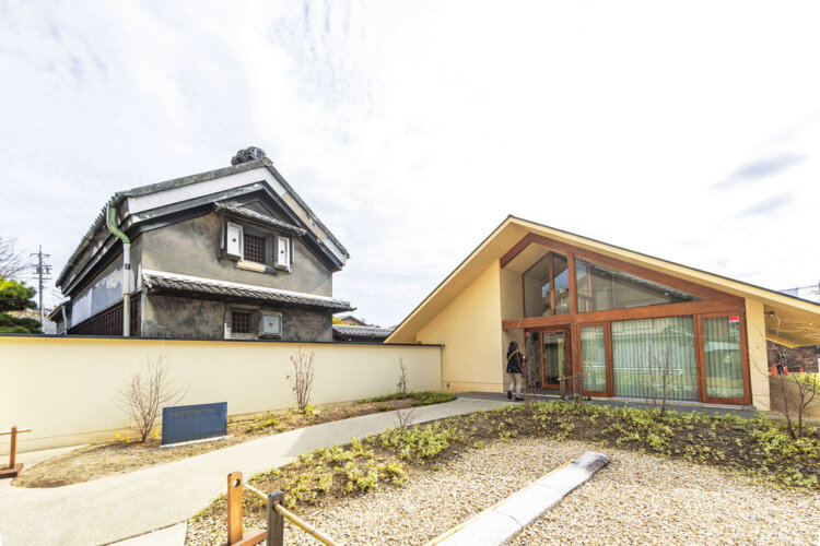 『千代倉歴史館』では、国登録有形文化財の蔵の所蔵品を年に数回企画展示。