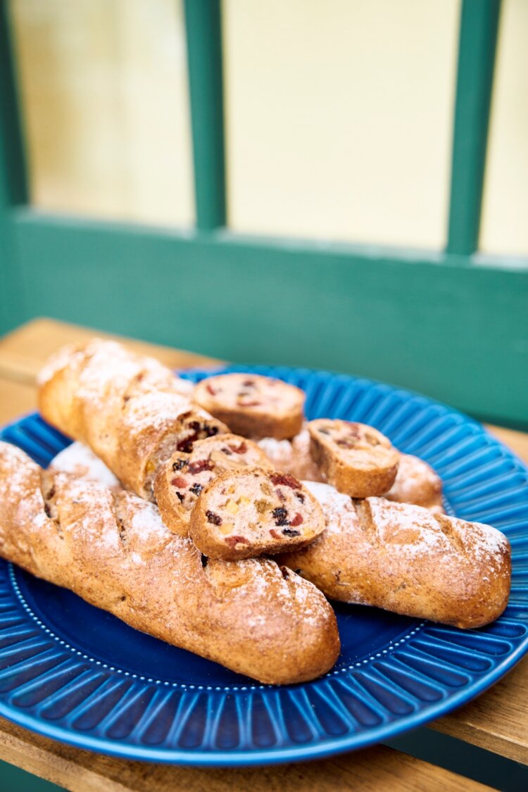 散歩の達人スペシャルメニュー第5弾！北品川『いのパン店』の散歩のためのパン【創刊30周年記念】