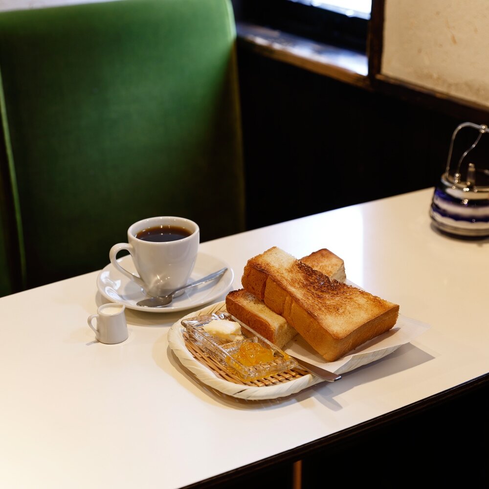 喧噪の狭間にある大事な癒やし空間。喫茶店の30年【東京と散歩の30年】