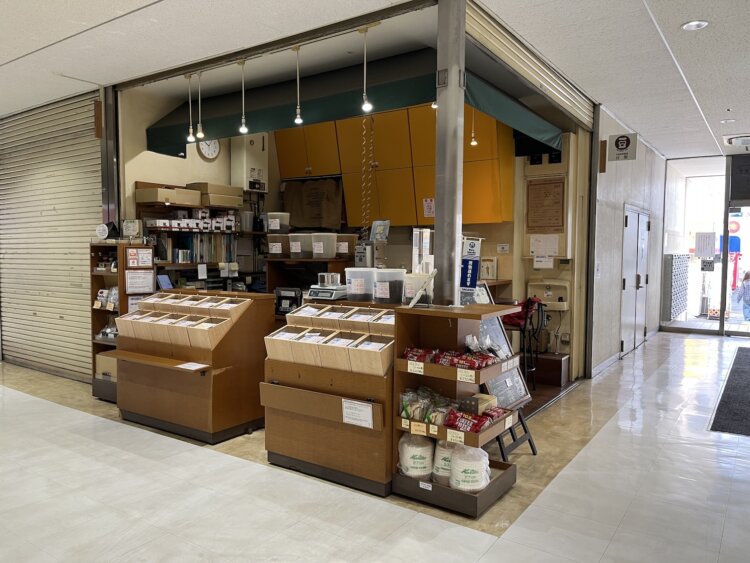 柏駅南口、東口両方からアクセスできる。芳しいコーヒーの香りに誘われる。