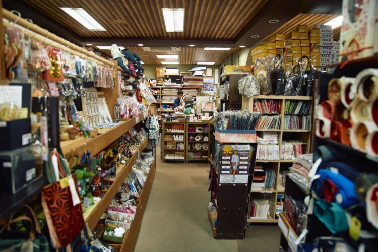 【散歩の達人】田巻屋　店内