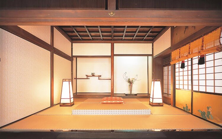 座敷部の最奥にあり主客が休泊した上段の間。