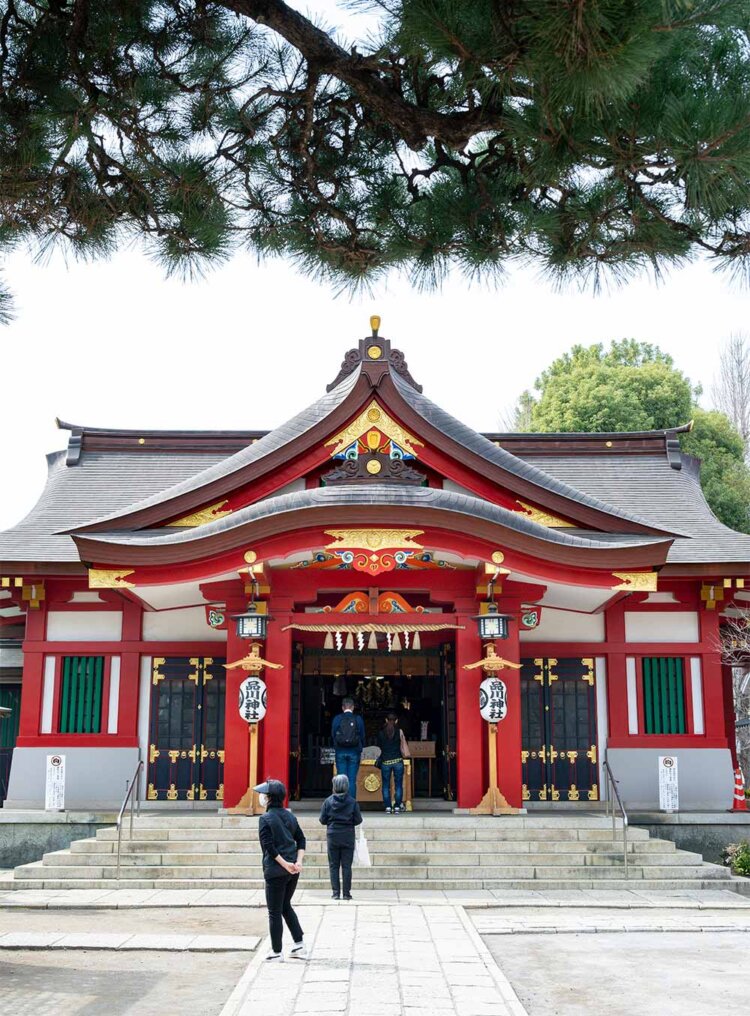 文治3年（1187）創建の品川神社。2020年に社殿が修復された。