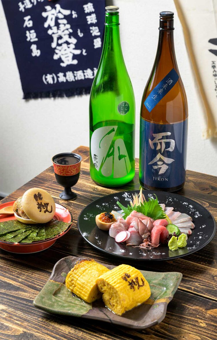 お造り全力盛り2人前4500円、こだわりの出汁巻玉子760円、海鮮なめろう980円、日本酒は「原田」純米吟醸あらばしり「ハル」820円、「而今」純米吟醸酒未来1220円（共に120ml）。