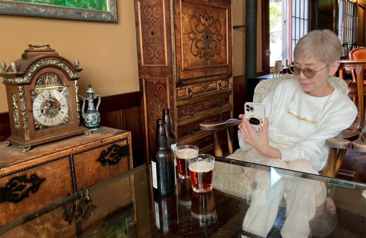『狸穴 Café』で鎌倉ビールちゃん。