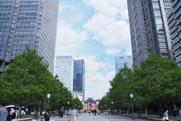 皇居側から東京駅方面を見たところ。