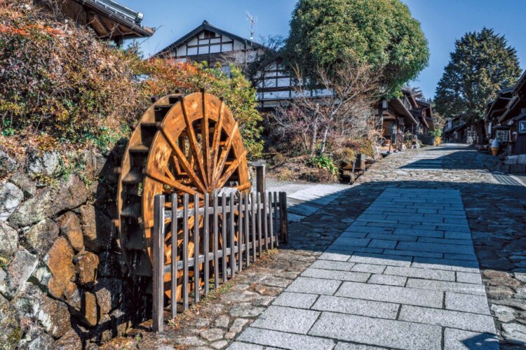 水車が町のあちこちに！