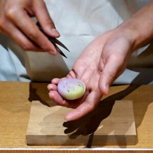 職人が目の前で作り上げる和菓子とお茶の感動のペアリング『九九九』〜黒猫スイーツ散歩 六本木編3〜
