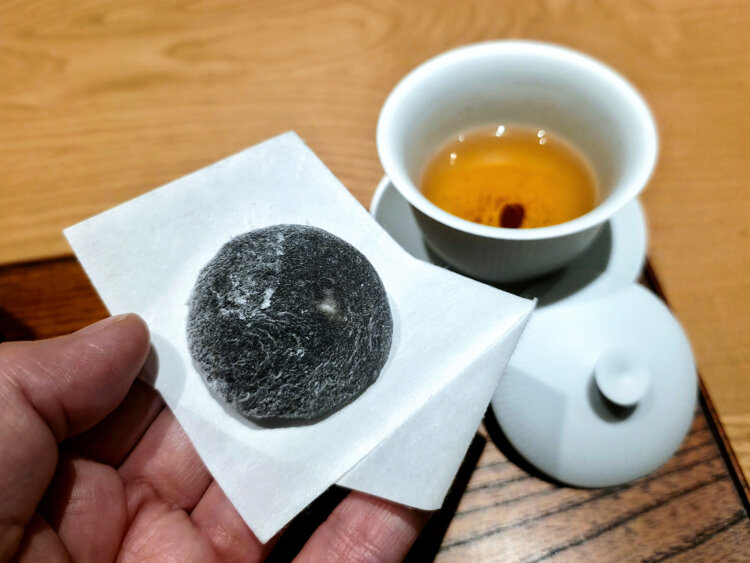 利休望、小豆焙じ茶。