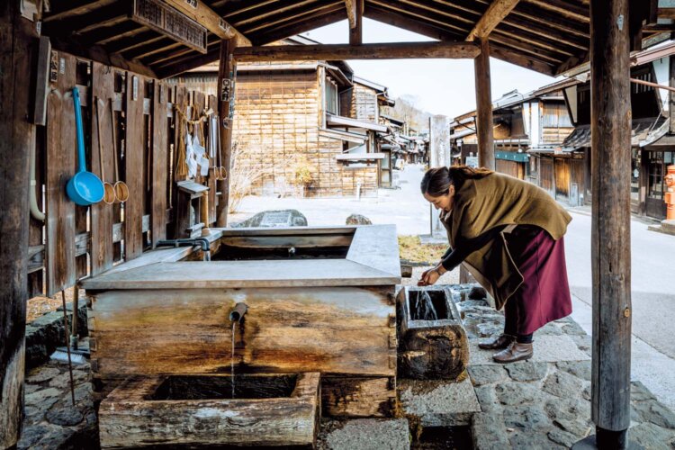 宿場内に残る水場の一つ。旅人の渇きを癒やし、住民の生活を支えてきた。