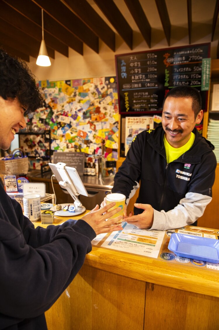 『すえひろ湯』は角屋さんの弟・雄太さんが運営。入浴料550円、サウナ600円。