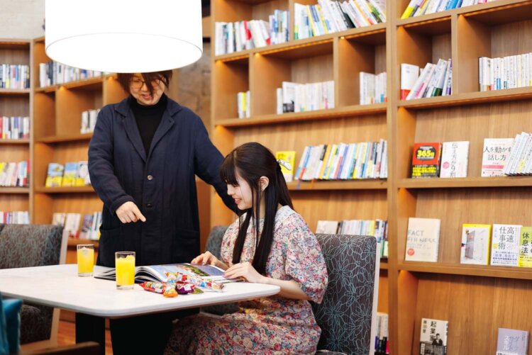 『The Library Lounge』には、旅行関連本が充実。旅の計画も楽しい。