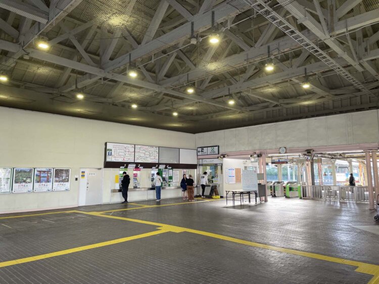 駅舎内部。