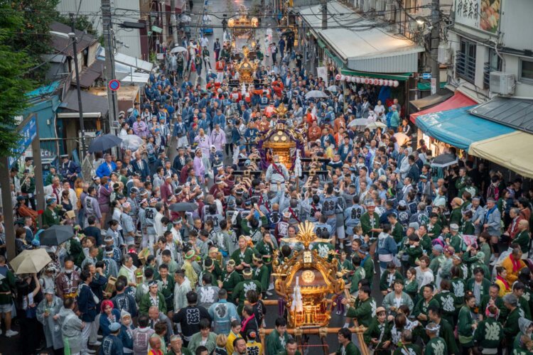 2025年神輿100周年の獅子祭の本祭りは大いに盛り上がった。