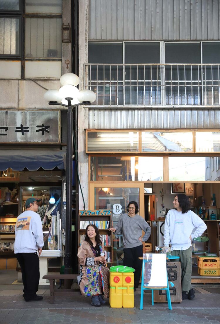 街なかの個人店店主の社交場でもある。