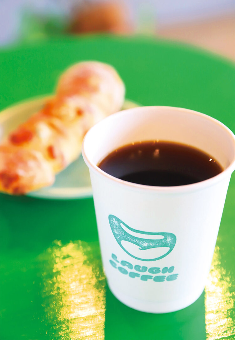 エチオピア580円。夏から軽食の提供も始めるが、それまではフードの持ち込みOK。