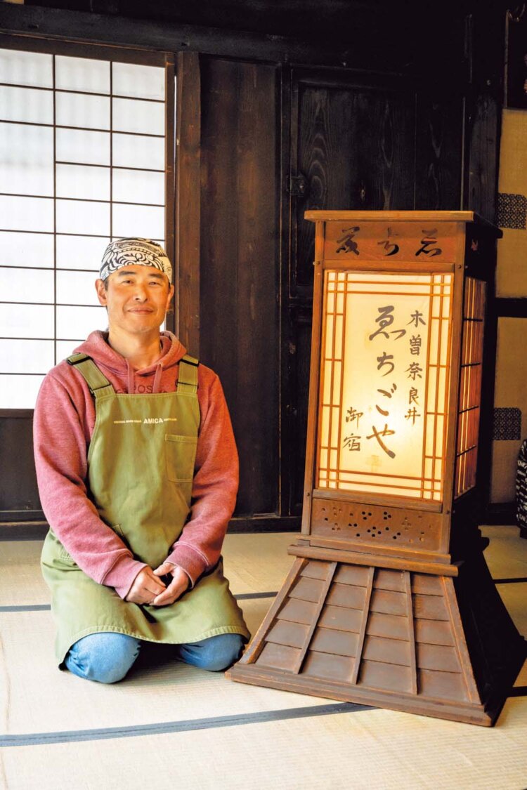 旅籠の趣がいまでも感じられる宿だ。