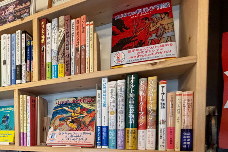 『はじめてのギリシア神話』に『はじめての北欧神話』。表紙が勇壮だ！