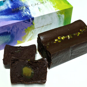 【東京駅限定】ピスタチオの生ガトーショコラがウマすぎる『MAISON CACAO』～黒猫スイーツ散歩手土産編～