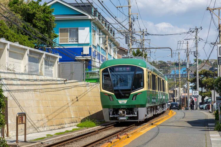 2026年4月19日から運行している700形は、20年ぶりの新型車両だ。