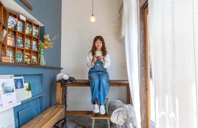 「カフェ感覚で記念写真を」と鈴木さん。