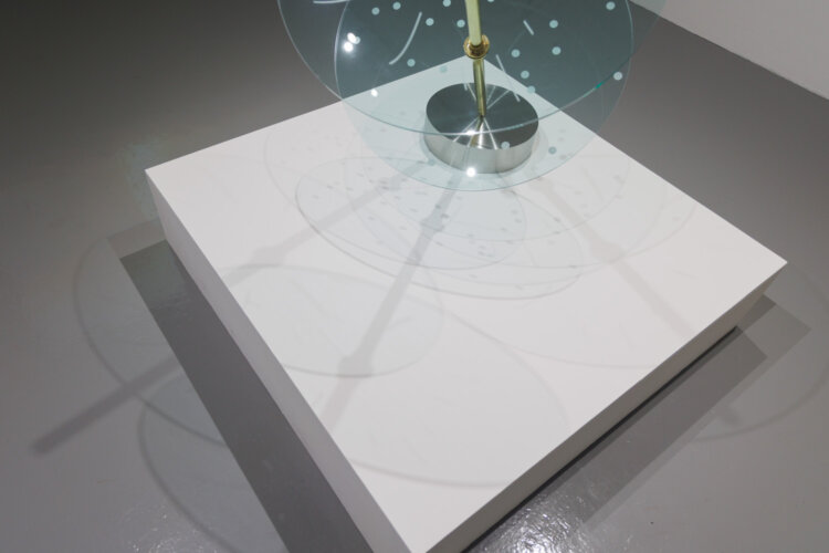 布施琳太郎 「タイムトラベラーのための展覧会」2026 （C）Rintaro Fuse, Courtesy of SNOW Contemporary。