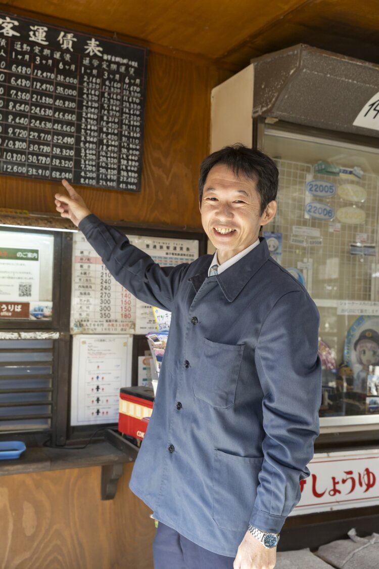 沿線の魅力を語る銚子電鉄の鈴木一成さん。