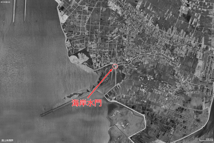 「東京時層地図」日本地図センターより、「昭和36-39年　地理院地図 空中写真（1961～1964年）」（一部を加工）。